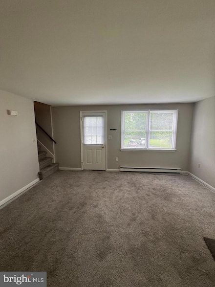 8A E Main St, Reinholds, PA 17569