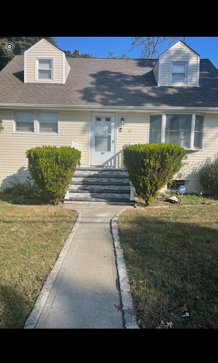 42 Benburb St, Amityville, NY 11701