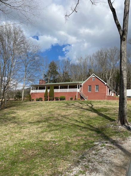 125 Ballenger Rd, Carthage, TN 37030