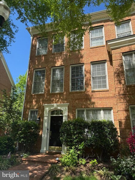 377 Cameron Station Blvd, Alexandria, VA 22304