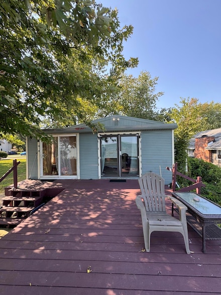 13512 Venetian Dr, Monroe, MI 48161