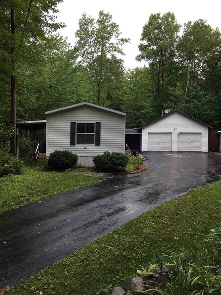 181 Number 4 Rd, Fitzwilliam, NH 03447