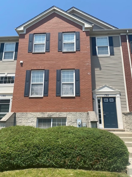 192 Willey St Unit 2673, Gilberts, IL 60136