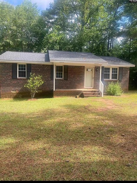 453 Old Airport Rd, Whitmire, SC 29178