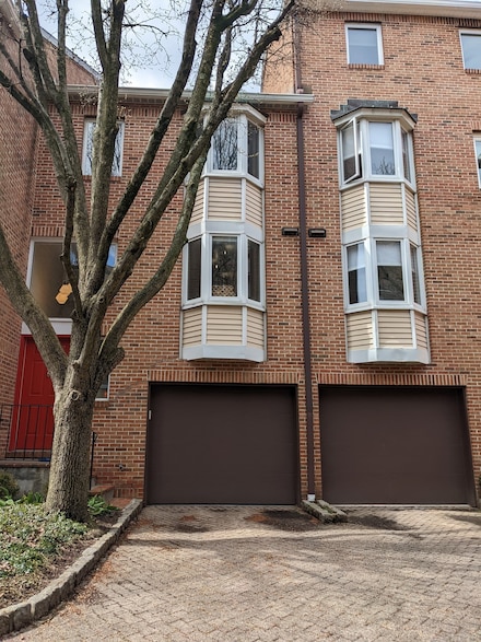 102 Forest St Unit 102, Stamford, CT 06901