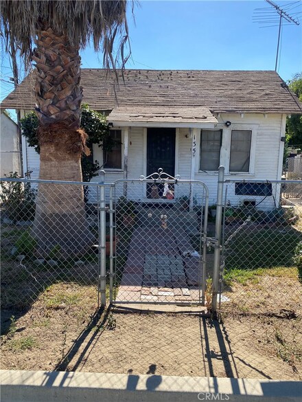 135 S Myrtle Ave, Pomona, CA 91766