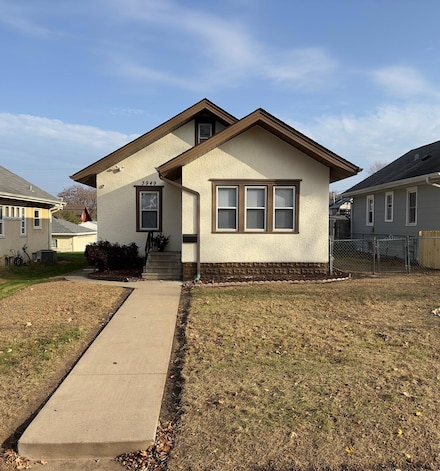 3949 25th Ave S, Minneapolis, MN 55406