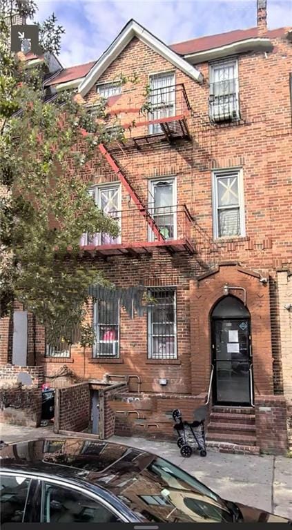 915 42nd St, Brooklyn, NY 11219