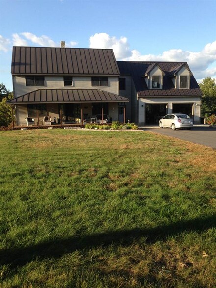 129 Staniels Rd, Loudon, NH 03307