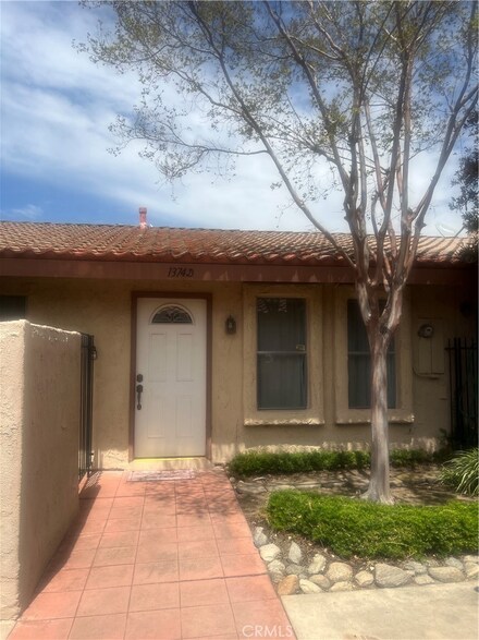 1374 Bouquet Dr Unit D, Upland, CA 91786