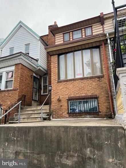 4808 Rorer St, Philadelphia, PA 19120