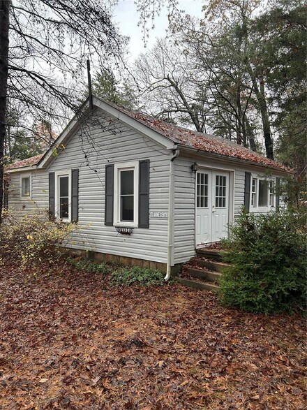 55805 Missouri 21, Ellington, MO 63638