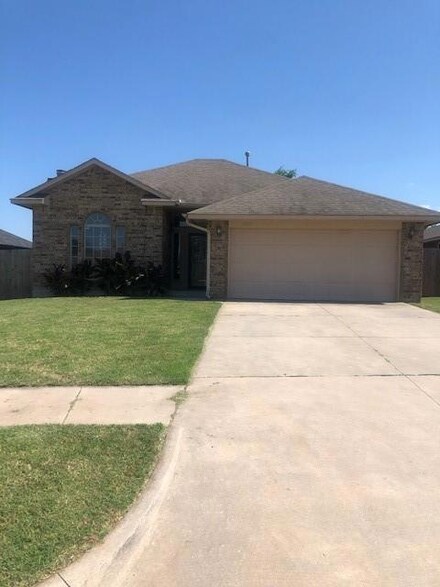 8522 NE 34th Place, Spencer, OK 73084