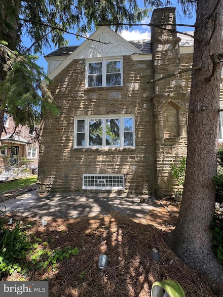 6487 Milton St, Philadelphia, PA 19119
