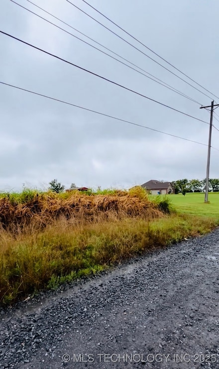 2 S 369 Rd, Coweta, OK 74429