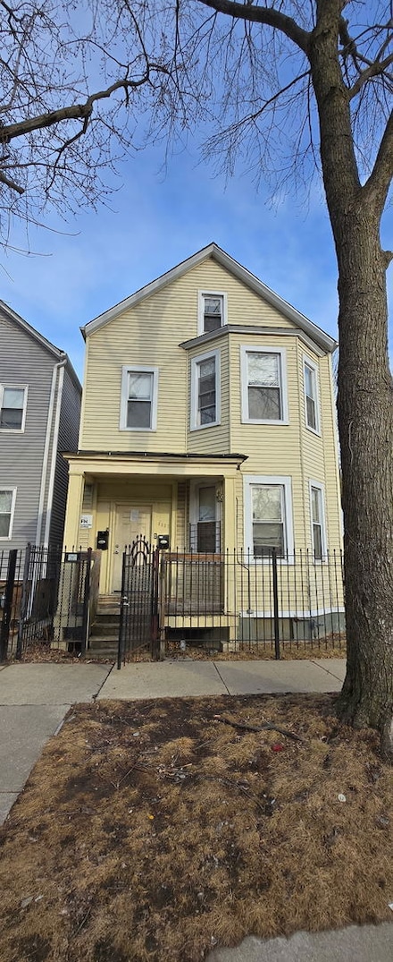5357 S Honore St, Chicago, IL 60609