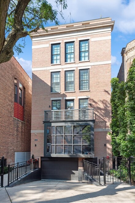 3438 N Elaine Place Unit 3, Chicago, IL 60657