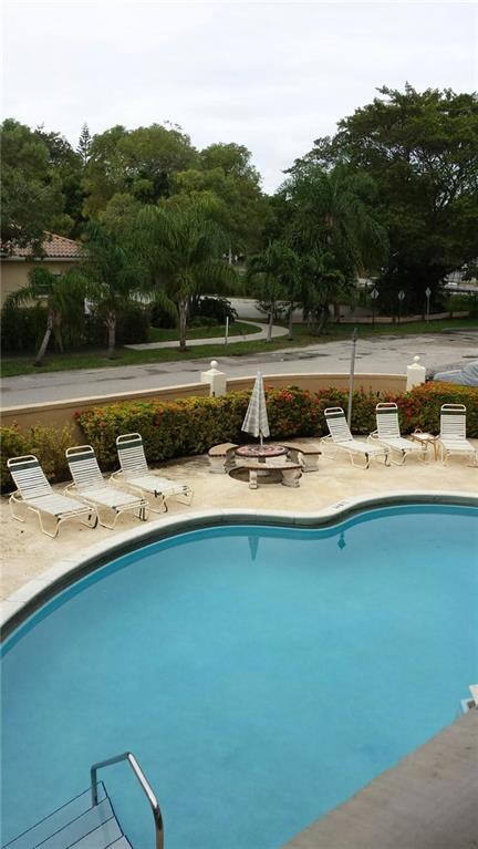6200 NE 22nd Way Unit 204, Fort Lauderdale, FL 33308