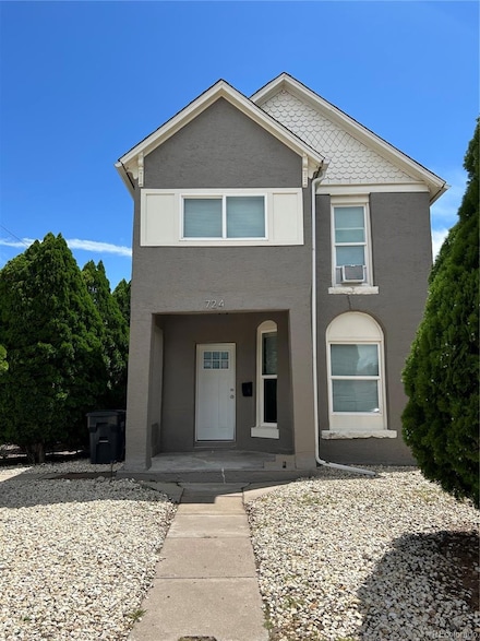 724 E 7th St, Pueblo, CO 81001