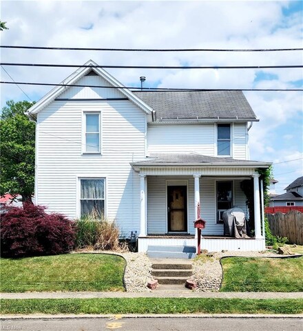 316 N 15th St, Coshocton, OH 43812