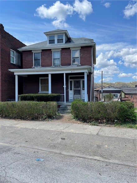 611 Beaver Rd, Ambridge, PA 15003