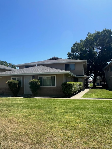 1950 Duxburry Ln Unit 2, Vacaville, CA 95687