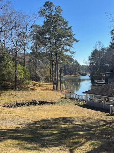 6 Cascade Rd, Columbus, GA 31904