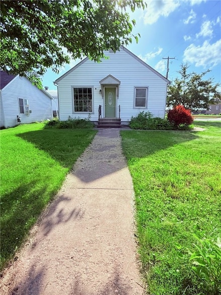 604 Harriet St, Altoona, WI 54720