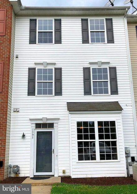 1303 Blue Heron Dr, Denton, MD 21629