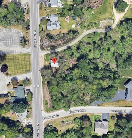 19 Mammoth Rd, Hooksett, NH 03106