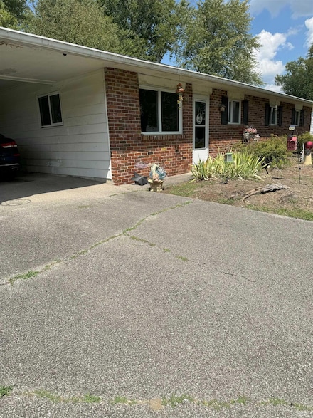 4156 & 4158 W Doyle Ave, Bloomington, IN 47403