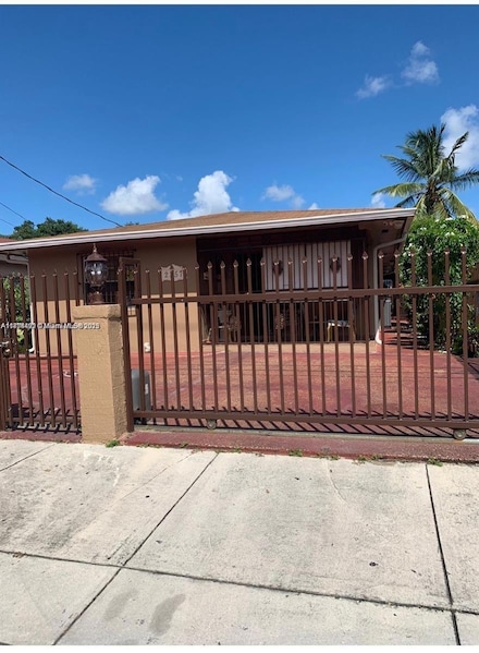 2357 NW 23rd Ave, Miami, FL 33142