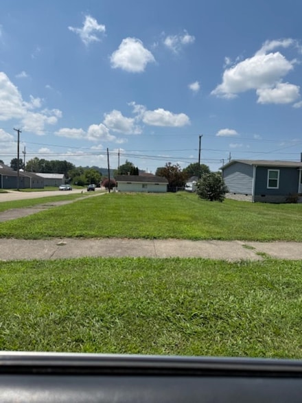 917 Mulberry St, Ironton, OH 45638
