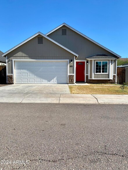 521 N 63rd Ln, Phoenix, AZ 85043