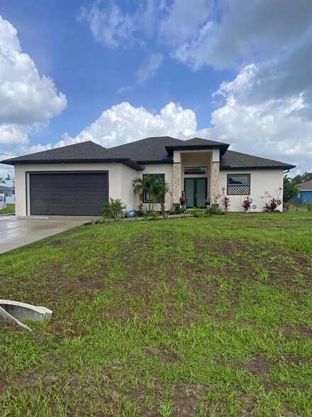 2408 Conroy Ave N, Lehigh Acres, FL 33971