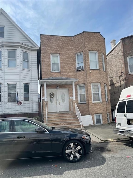 122 W 20th St Unit 1, Bayonne, NJ 07002