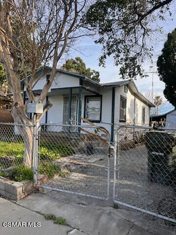 1331 Pico St, San Fernando, CA 91340
