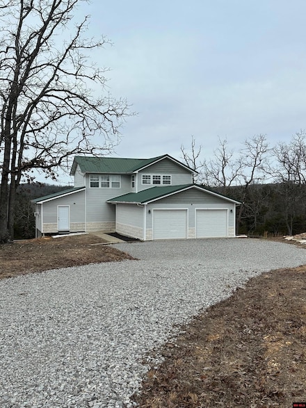 949 Chriswood Dr, Clarkridge, AR 72623