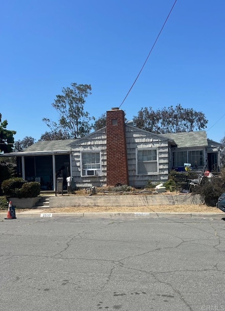 2537 E 13th St, National City, CA 91950