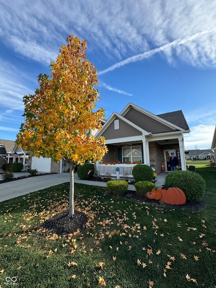 8737 Twain Ln, Indianapolis, IN 46239