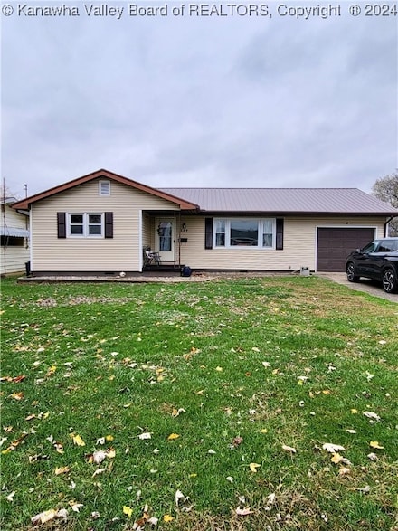 307 Brown St, Ravenswood, WV 26164