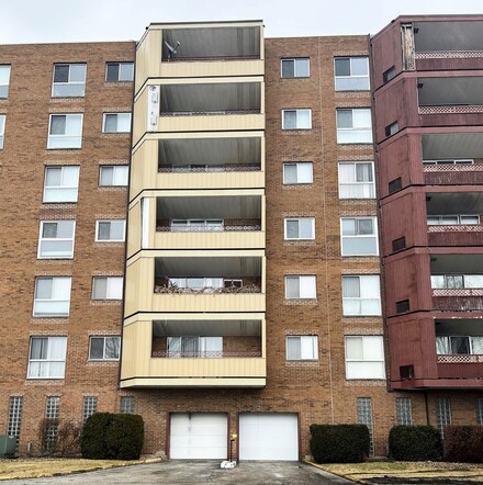 200 Park Ave Unit 324, Calumet City, IL 60409