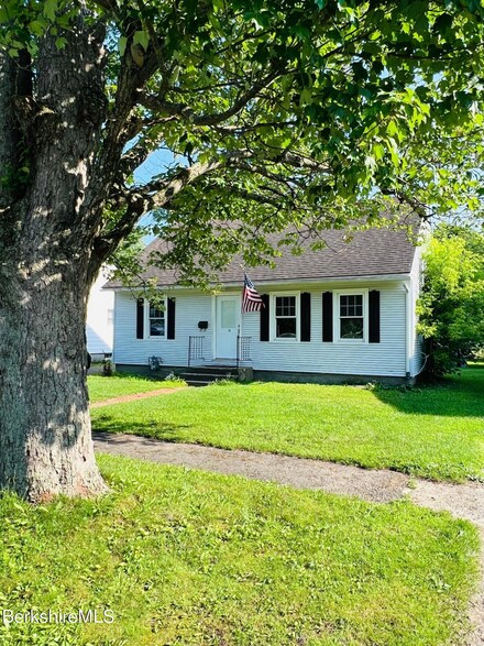 38 Marshall Ave, Pittsfield, MA 01201