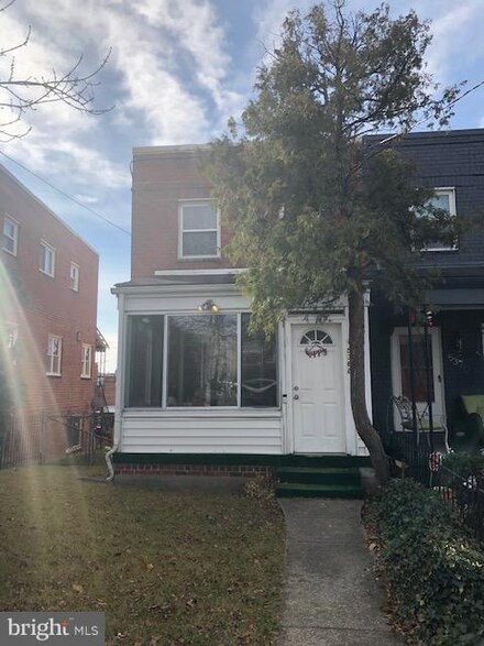 5368 Chillum Place NE, Washington, DC 20011