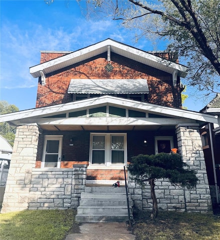 4676 S Grand Blvd, Saint Louis, MO 63111
