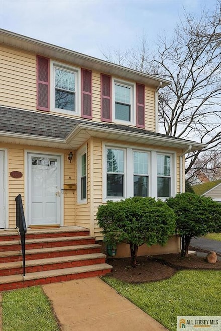 4 Jonesdale Ave, Metuchen, NJ 08840