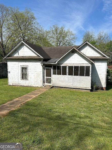 792 Park Ave SE, Lindale, GA 30147
