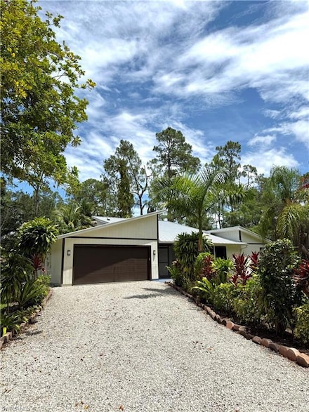 5531 Teak Wood Dr, Naples, FL 34119