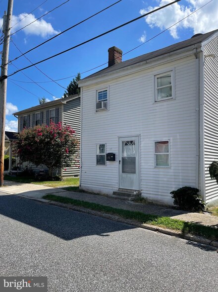 15 S Union St, Smyrna, DE 19977