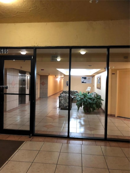 9686 Fontainebleau Blvd Unit 208, Miami, FL 33172